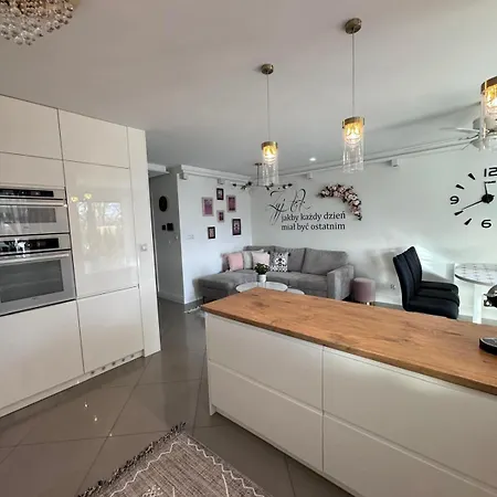 Апартаменты Vip Iv *